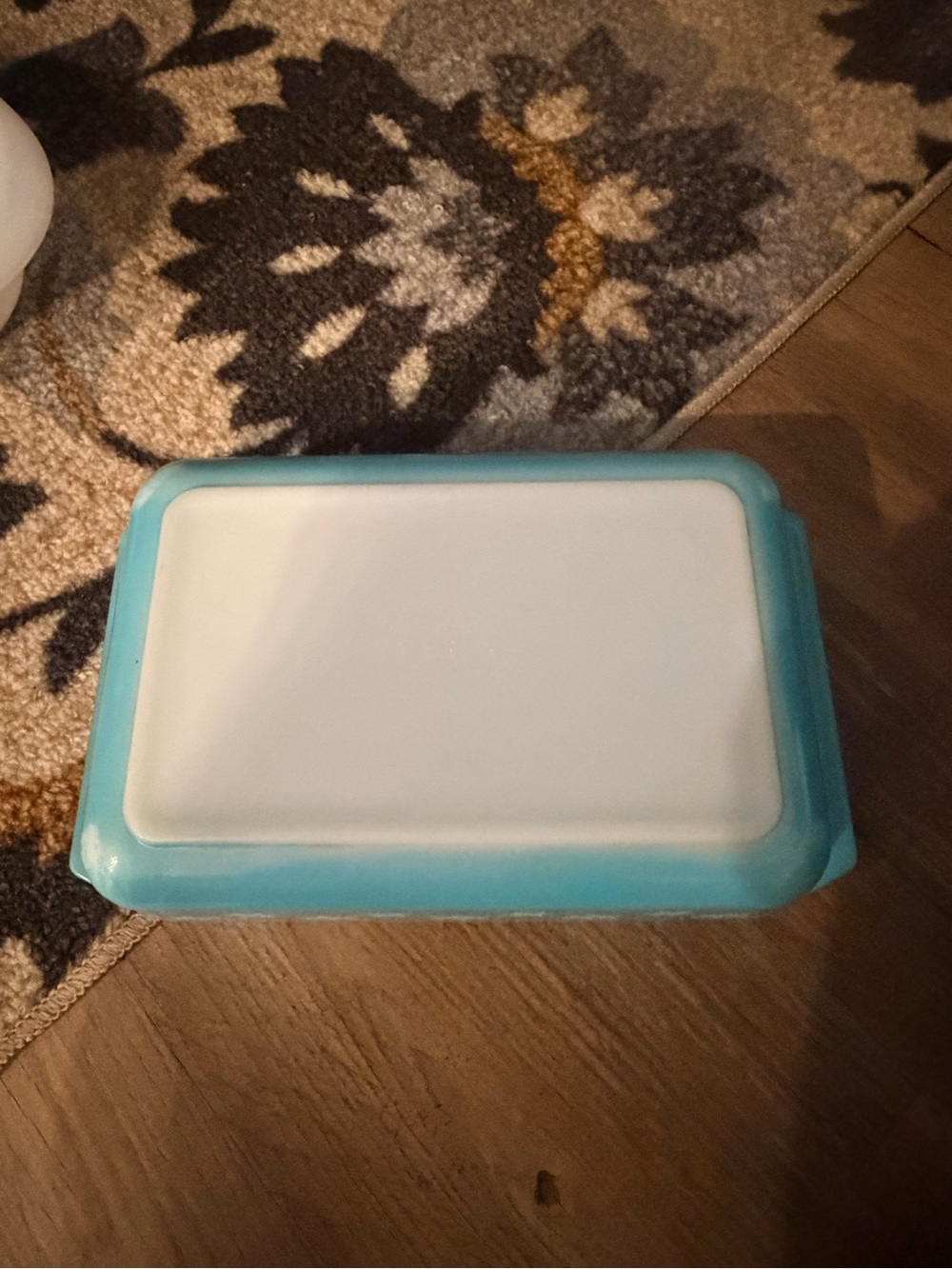 Pyrex Blue Snowflake Rectangular Baking Dish - Picture 2 of 5